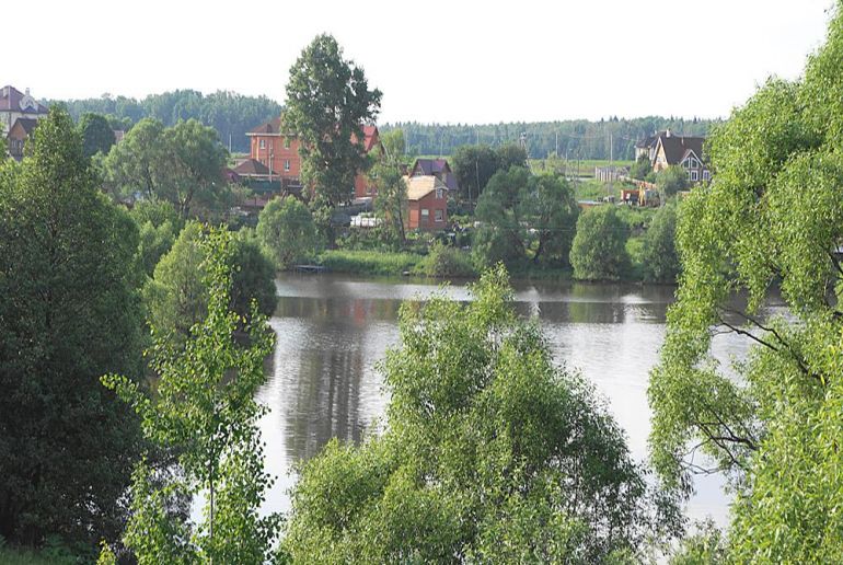 Земля в Подмосковье, Песье