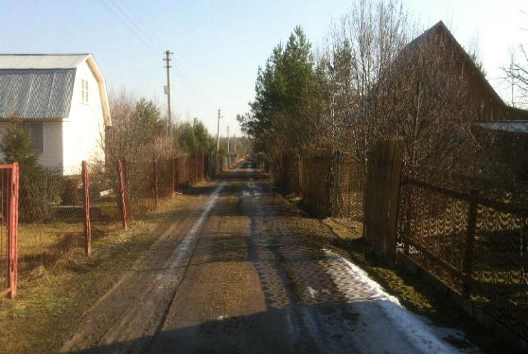 Земля в Подмосковье, д. Дальняя